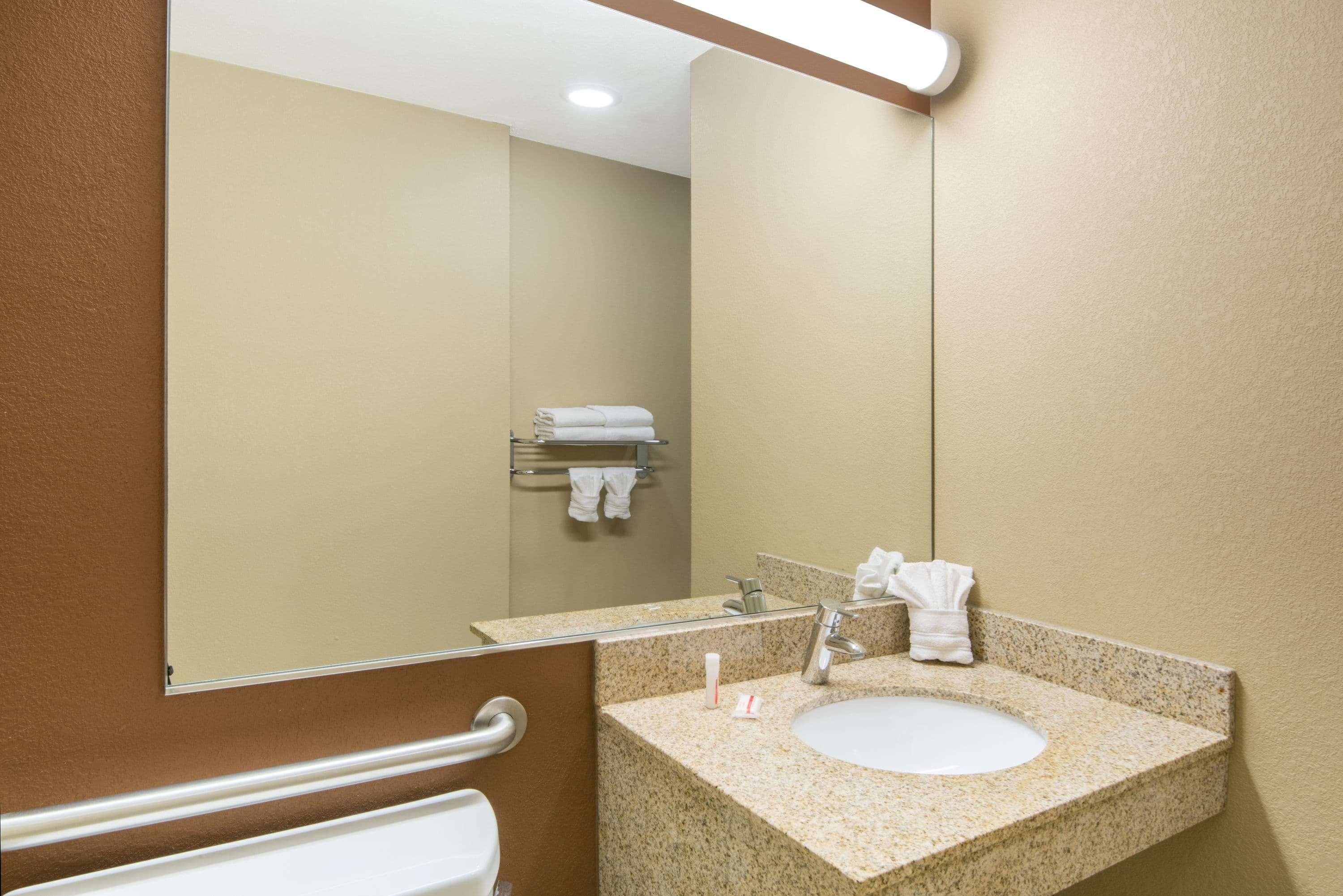 Microtel Inn And Suites North Canton Luaran gambar