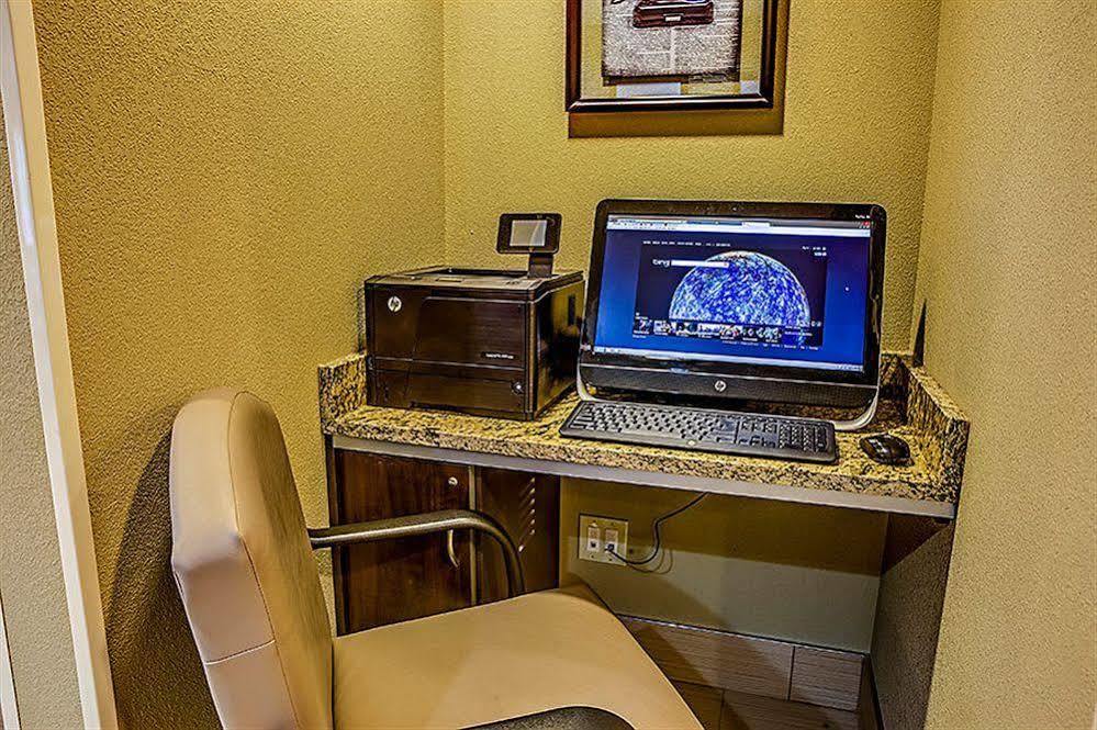 Microtel Inn And Suites North Canton Luaran gambar
