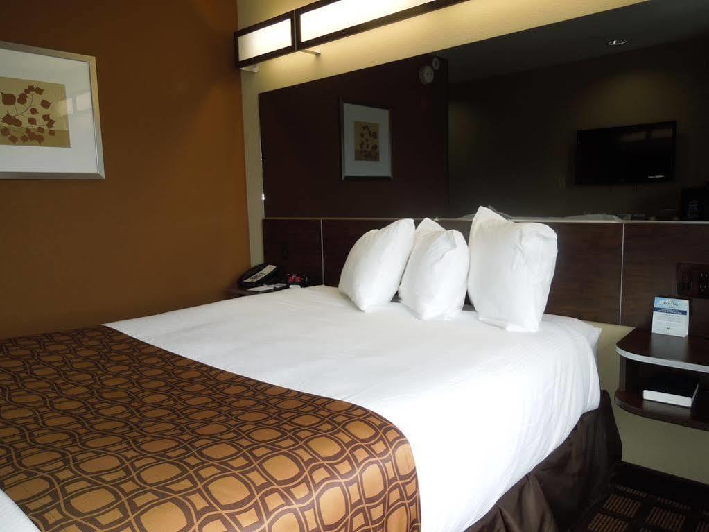 Microtel Inn And Suites North Canton Luaran gambar